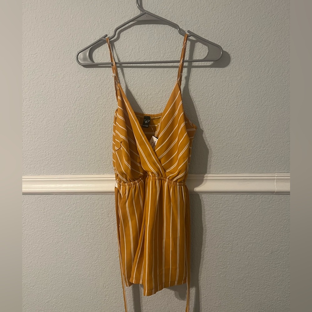 Yellow Windsor romper. Size small.